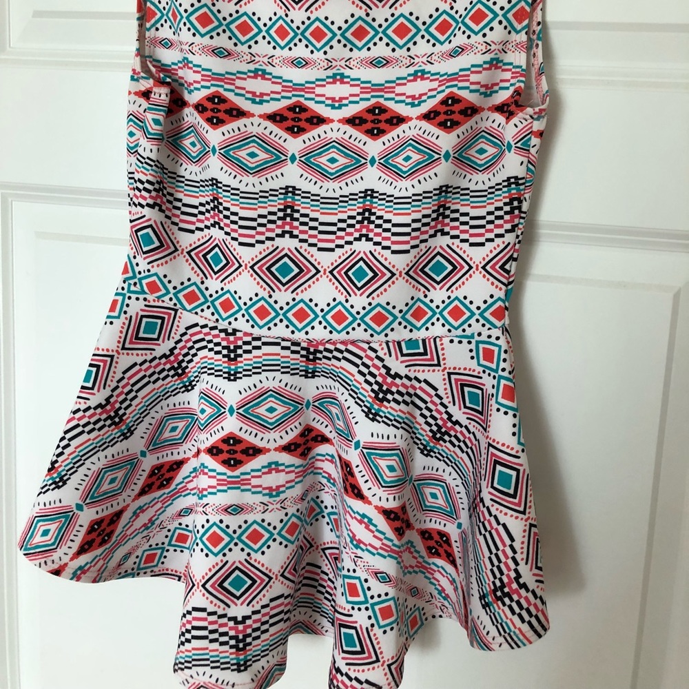 Multi-colored Peplum Top 💕 - Picture 2 of 2